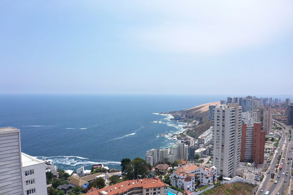 Venta de departamento en Reñaca - Viña del Mar 1 dormitorio + 1 baño de Makroplaza - Vista Piso 31